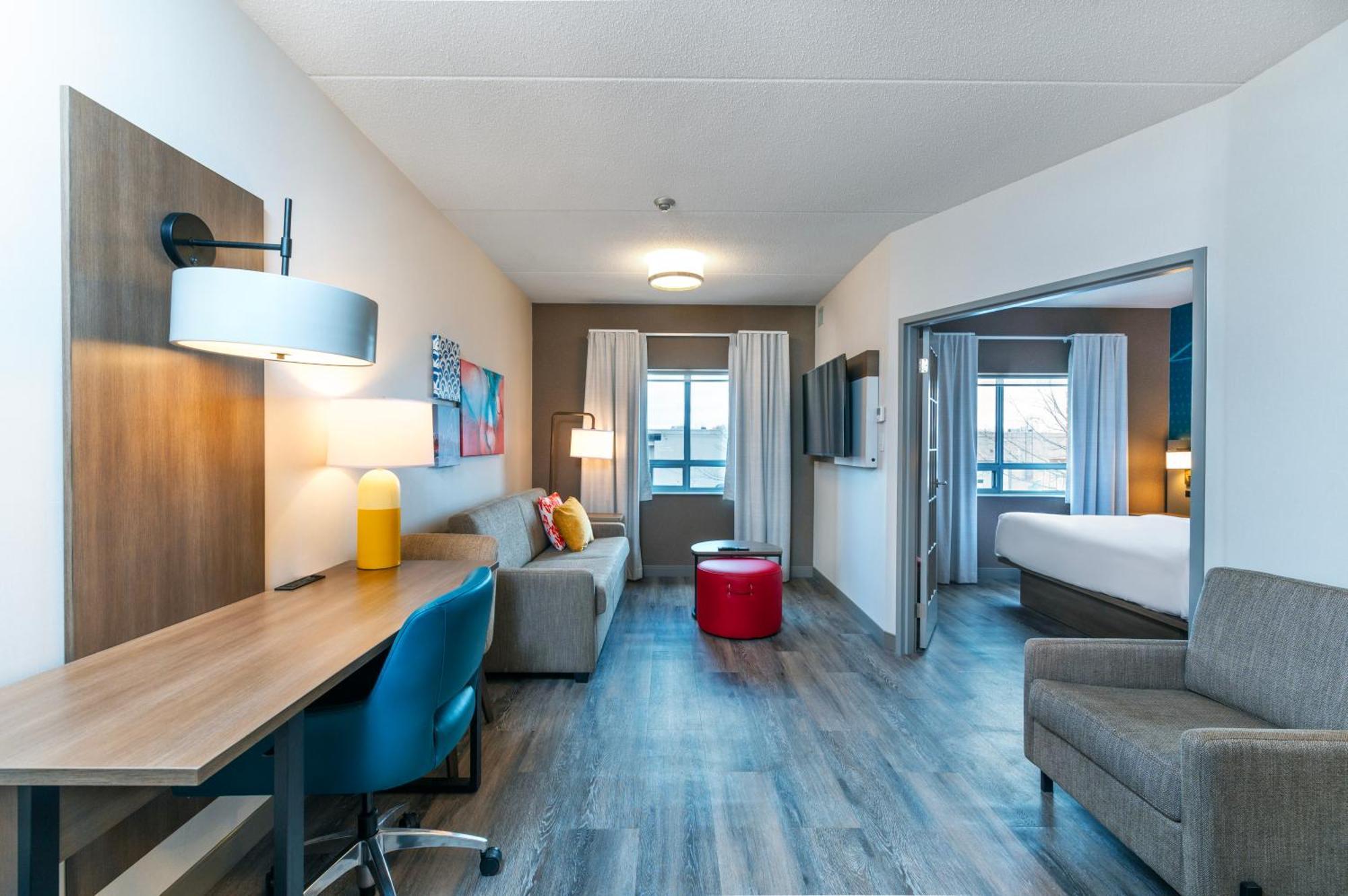 Comfort Suites Лондон Экстерьер фото