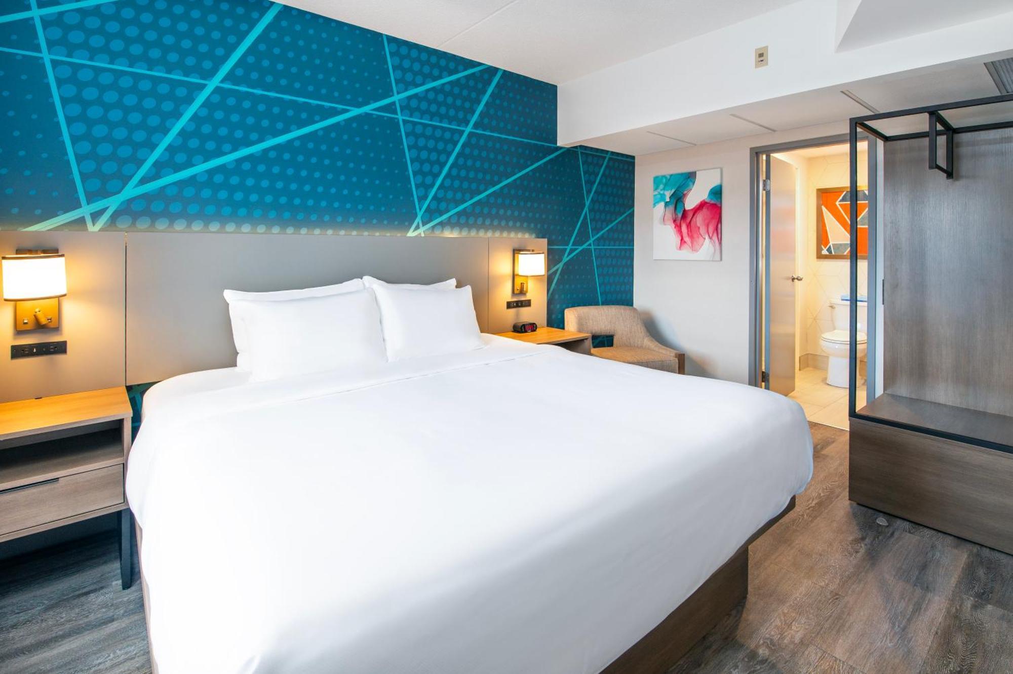 Comfort Suites Лондон Экстерьер фото